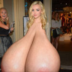 Pe.Li. exposing her massive tits in public 2 sizes