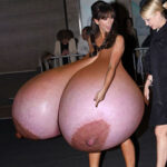 Je.Lo.He. flopping her huge tits out in public